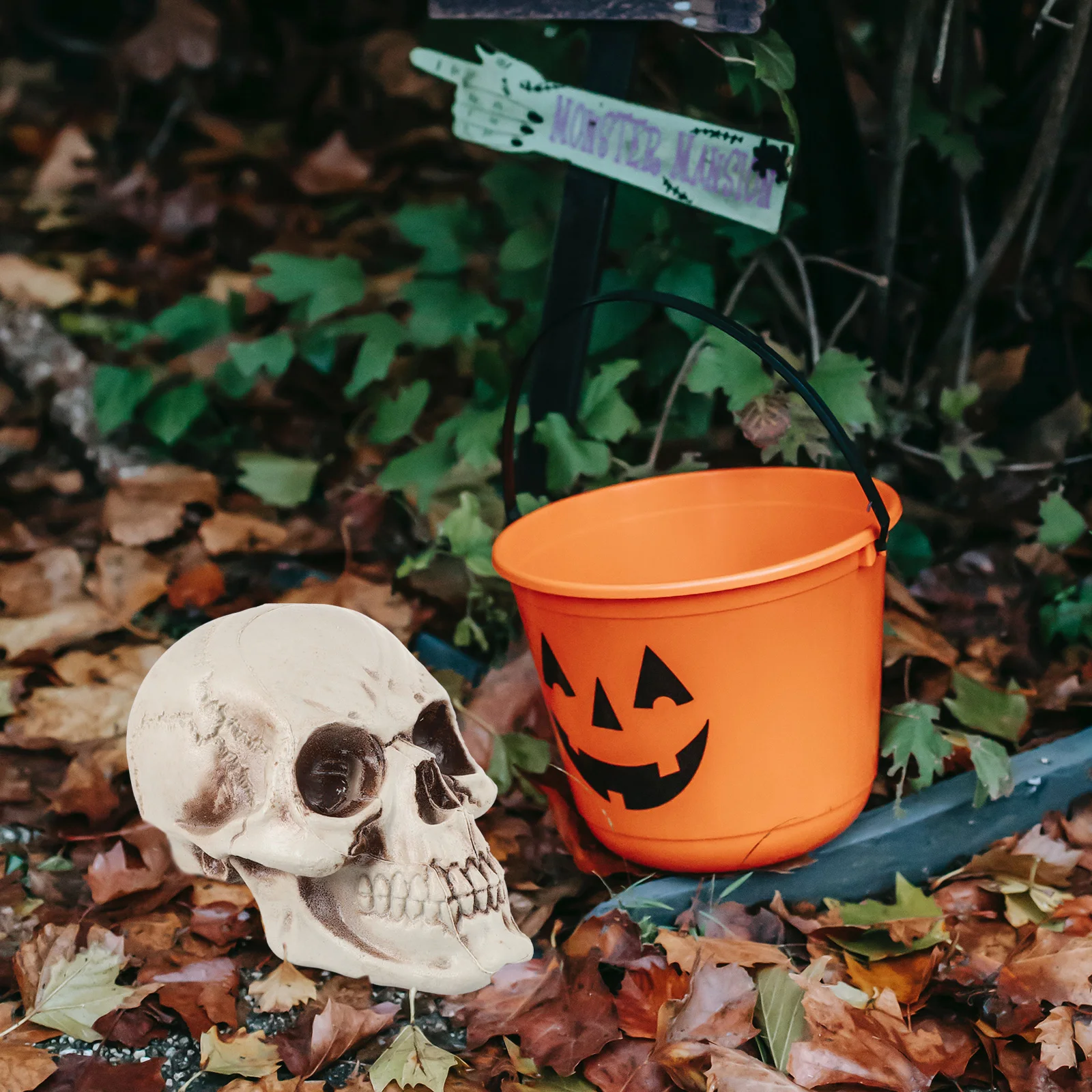 

Halloween Decoration Skull Ornaments Decorations Skulls Gift Props Plastic Sculptures