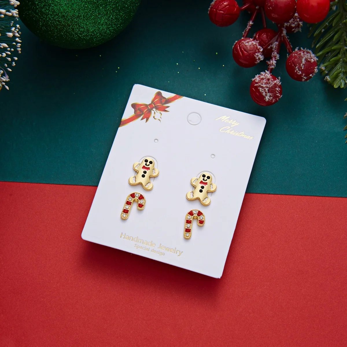 2 Paar/Set Niedliche Weihnachts-Lebkuchenmann-Zuckerstangen-Ohrstecker für Damen, Mini-Emaille-Schleifen-Blatt-Ohrringe, Neujahrs-Schmuck – Detail 23
