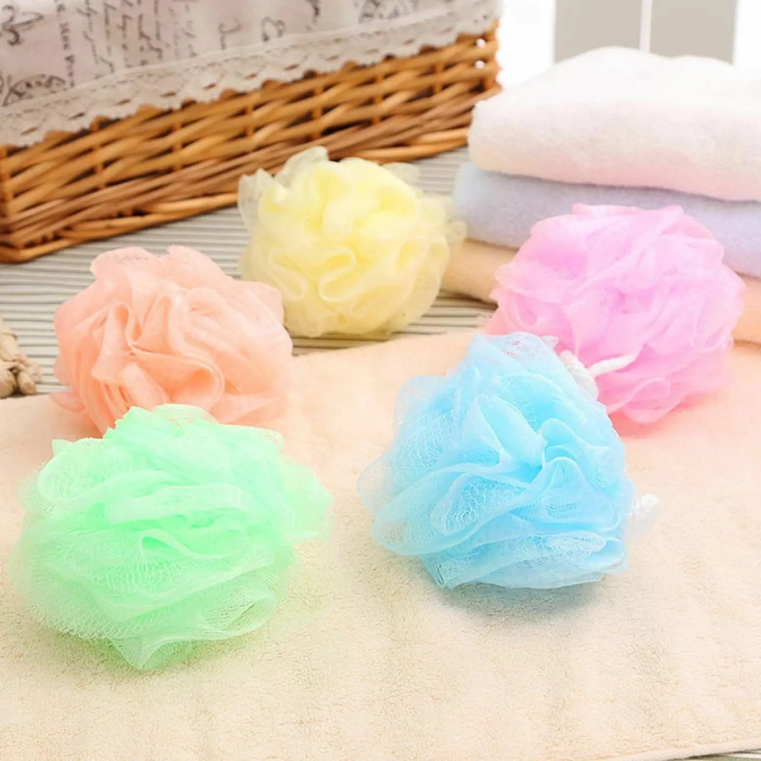 Colorful Bath Shower Soap Bubble Body Wash Exfoliate Scrub Puff Sponge Mesh Net Ball Soft Color Random