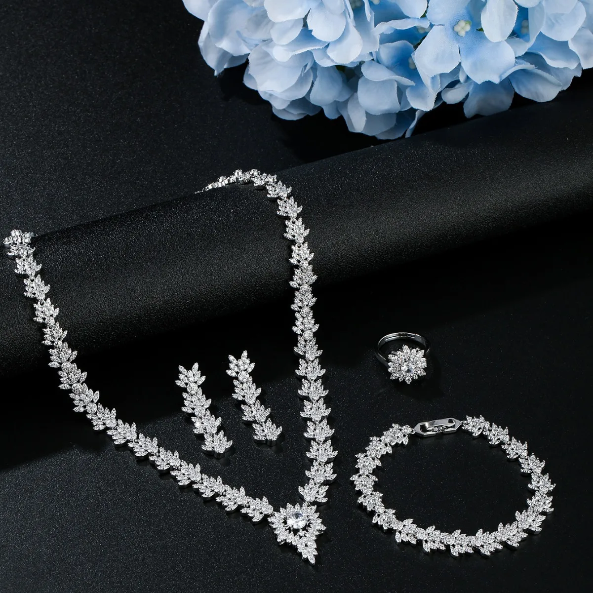 4-piece bride necklace, earrings, rings, 3A zircon wedding jewelry, European and American wedding jewelry set accessories