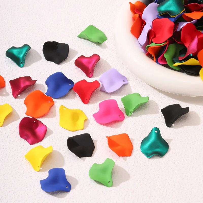 50/100Pcs Set Acrylic Multicolor Flower Petal Beads DIY Jewelry Making Accessories Red Black Purple Blue Color Fashion Jewelry