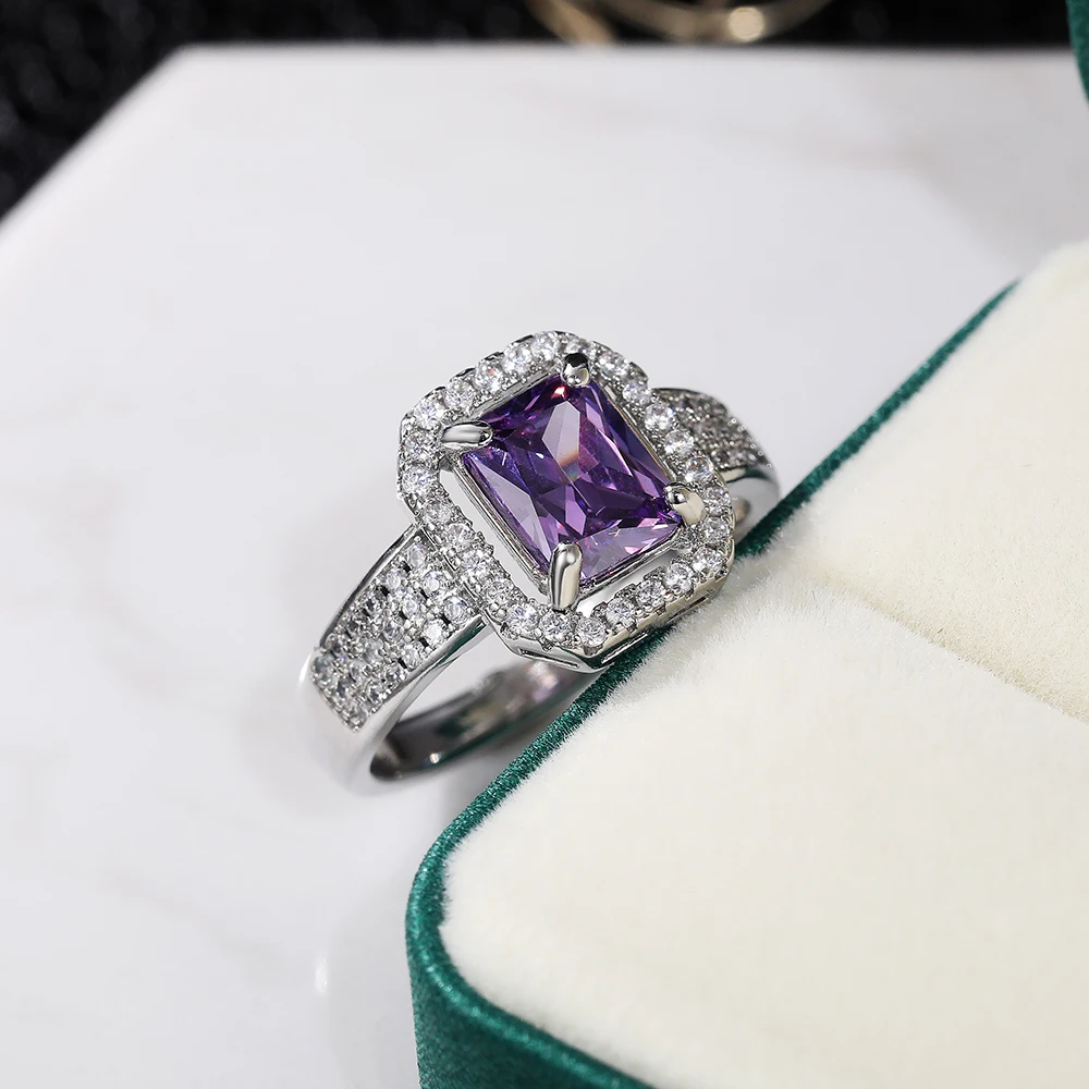 Huitan Gorgeous Women Finger Rings Graceful Female Party Accessories Full Bling Iced Out Unique Purple Color Cubic Zirconia Ring