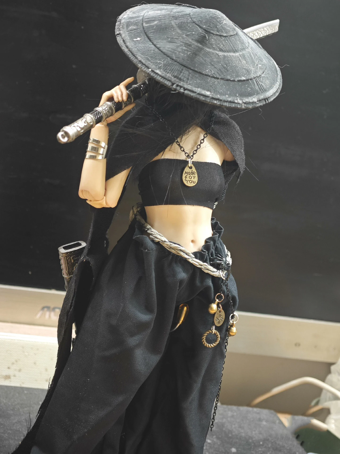 1/6 Scale Low Waist Loose Casual Black Pants Damaged Scarf Bamboo Hat Jianghu Female Assassin Set Fit 12