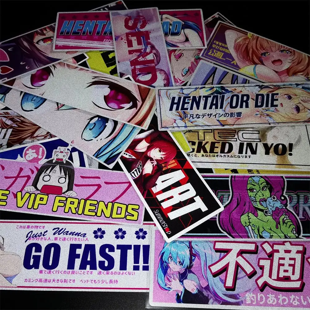 

JDM Pink Girl Car Styling Reflective Helmet Motorcycle Side Emblem Auto Rear Windshield Window Motorcycle Luggage PVC Stickers