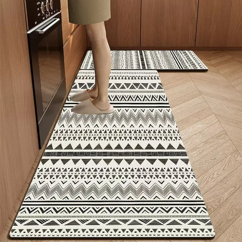 VIKAMA Monochrome Aztec Tribal Pattern Long Runner Rug Non Slip Water Absorbent Floor Mat Kitchen Balcony Hallway Decor