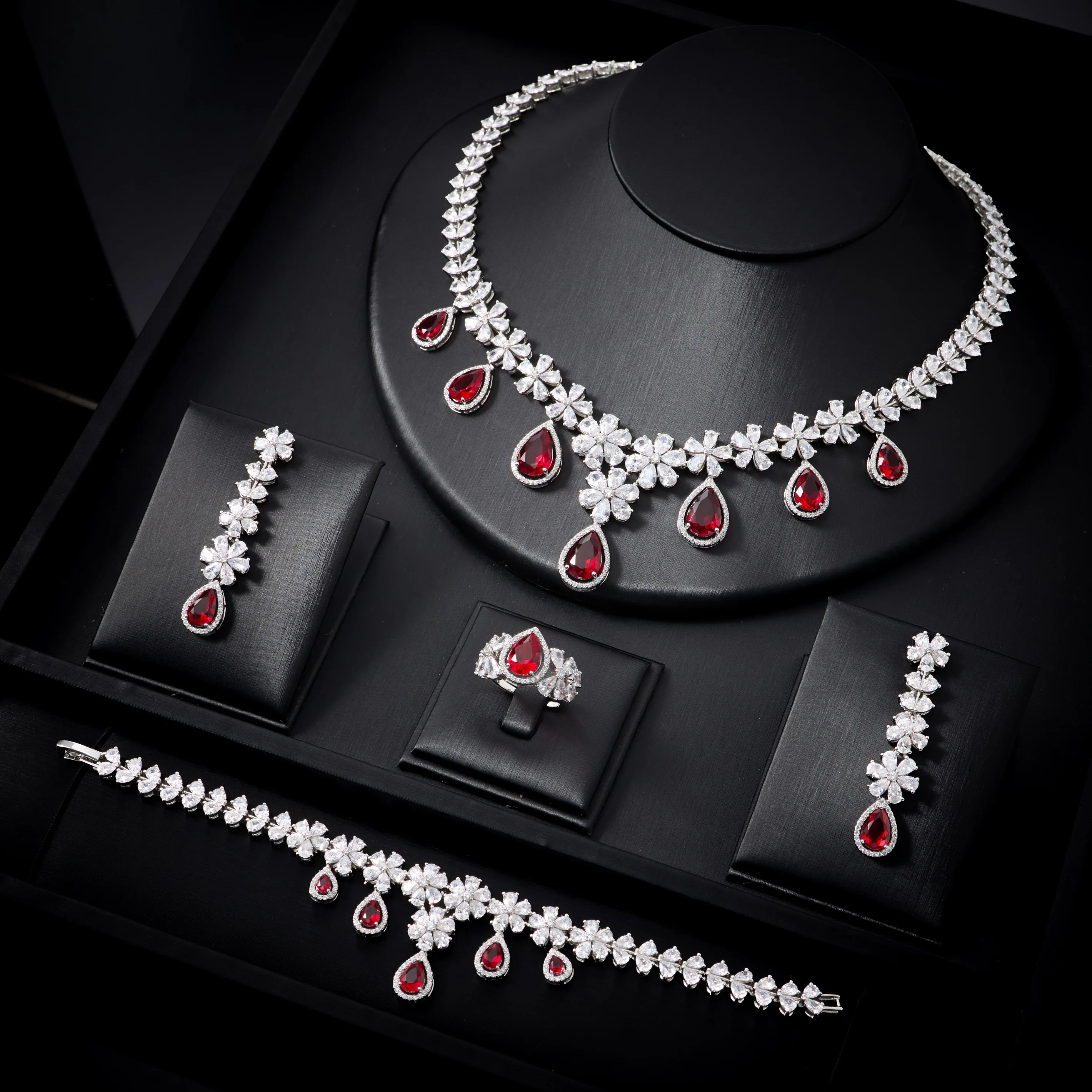 

00013 Elegant 4pcs CZ Jewelry Set Water Drop Cubic Zirconia Necklace Earrings Bracelet Ring Bridal Jewelry for Wedding