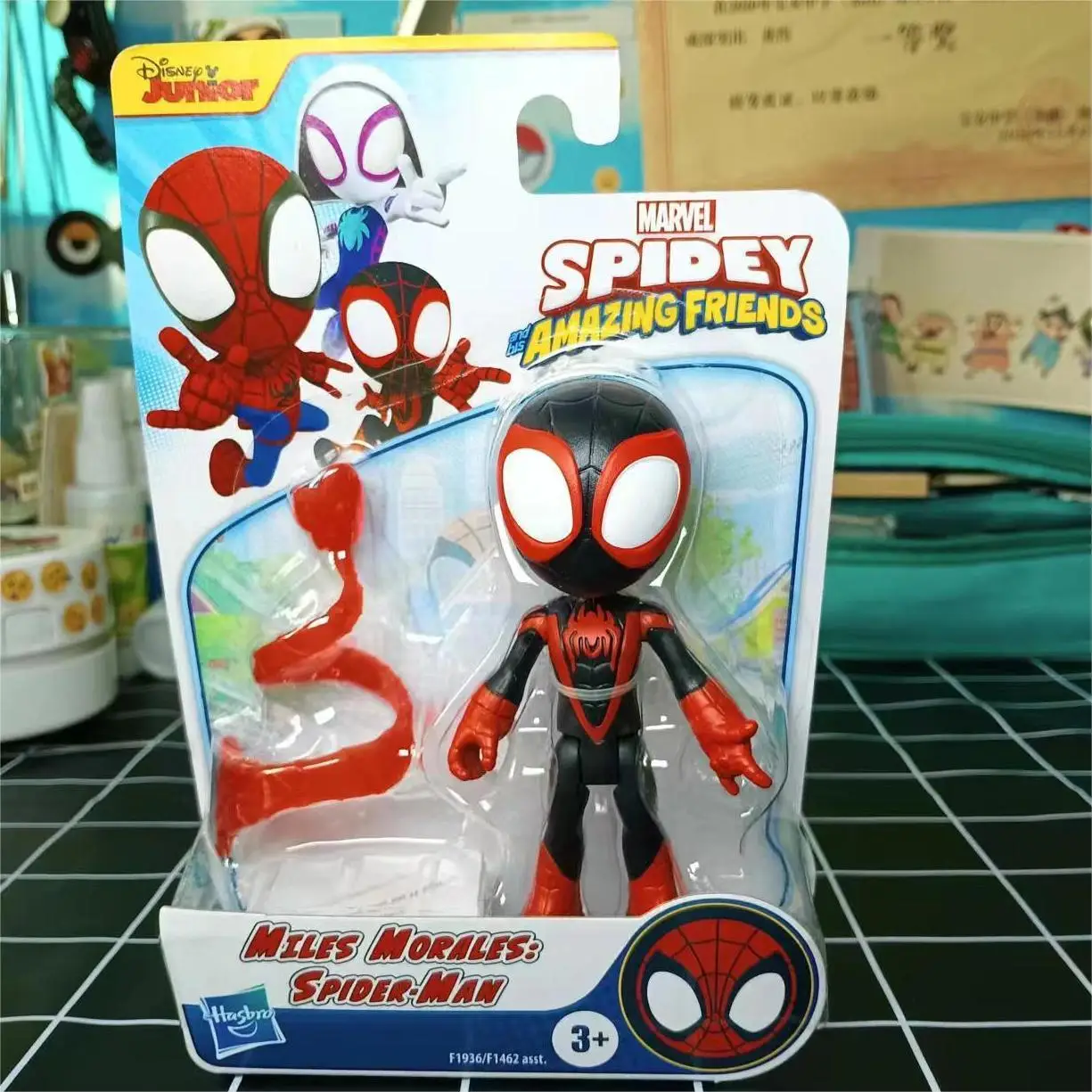 Marvel Spider Man figurka Spidey jego niesamowici przyjaciele Spiderman Miles Morales Iron Man samochód 4-calowy duch czarny Pather zabawki