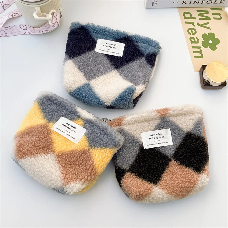 

1PC Cute Plush Coin Purse Zipper Change Purse with Keychain Small Headphone Lipstick Bag Mini Wallet Money Bag