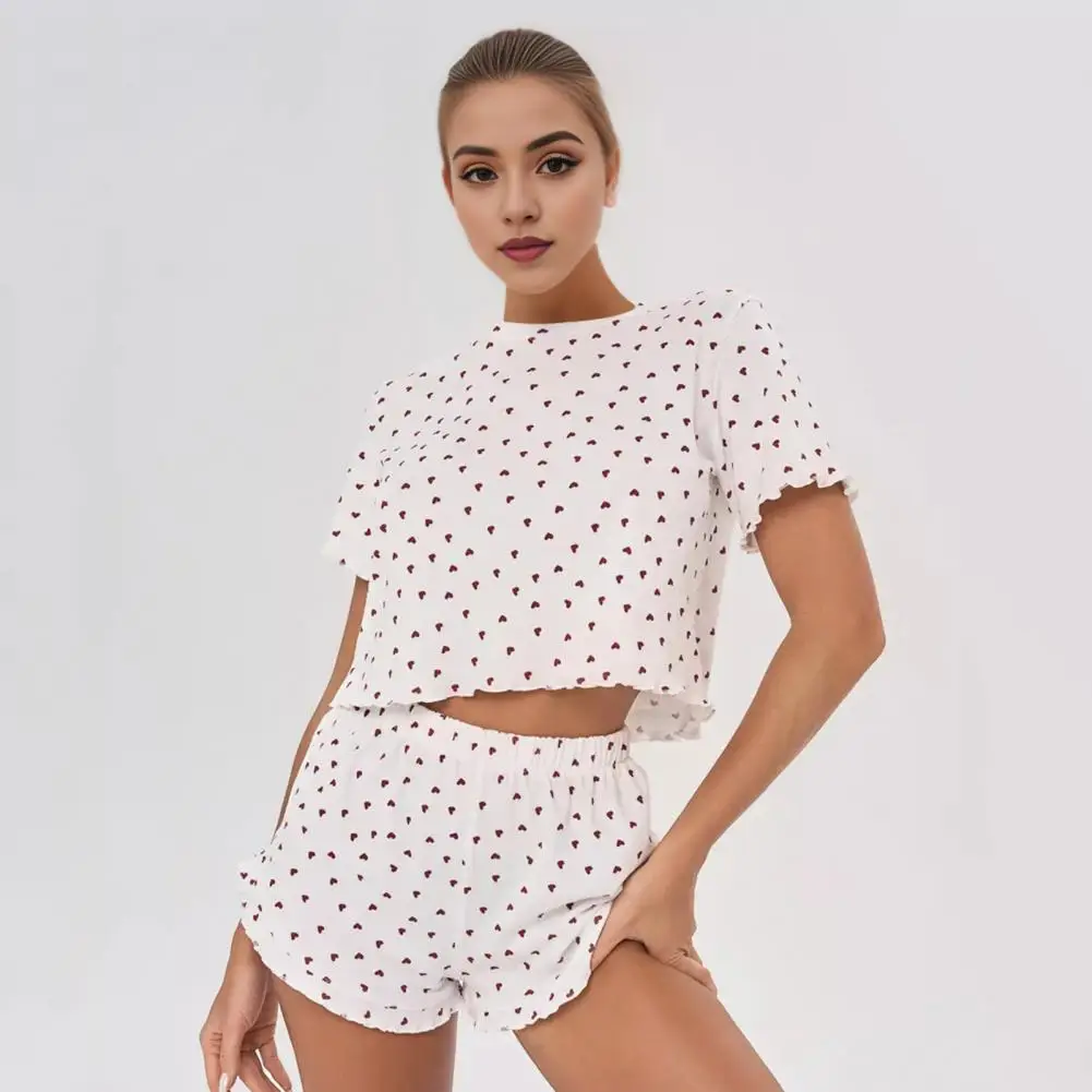 

Women Pajamas Set Heart Print Round Neck Short Sleeve T-shirt Elastic Waist Shorts Lady Loungewear Sleepwear Set Cozy Homewear