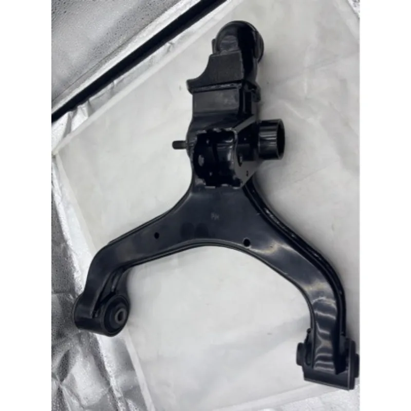 4450132100 Front lower suspension 4450232100 Lower swing arm, suitable for auto parts