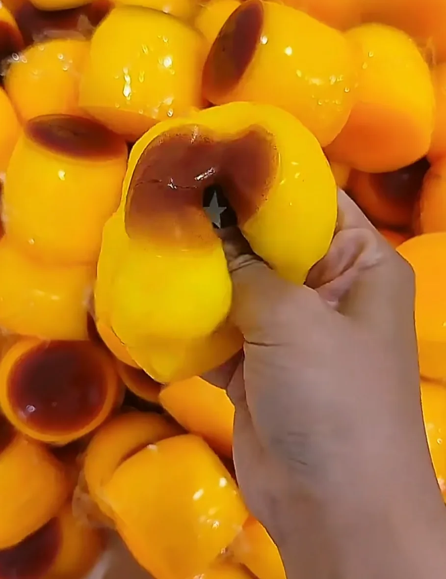 Crisp Pudding Shape Squishy Toy Realistic Caramel Pudding Model Soft Squeeze Funny Sensory Stress Relief Fidget Toy Desktop