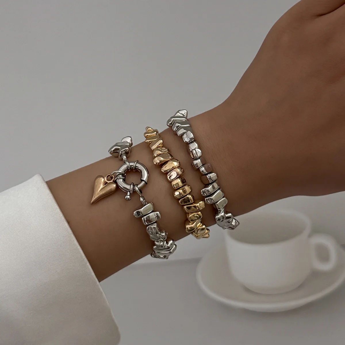 

Unique Design CCB Bead Heart-Shaped Pendant New Vintage Irregularity Bracelet Sets for Woman Fashion Bracelet Jewelry Holiday