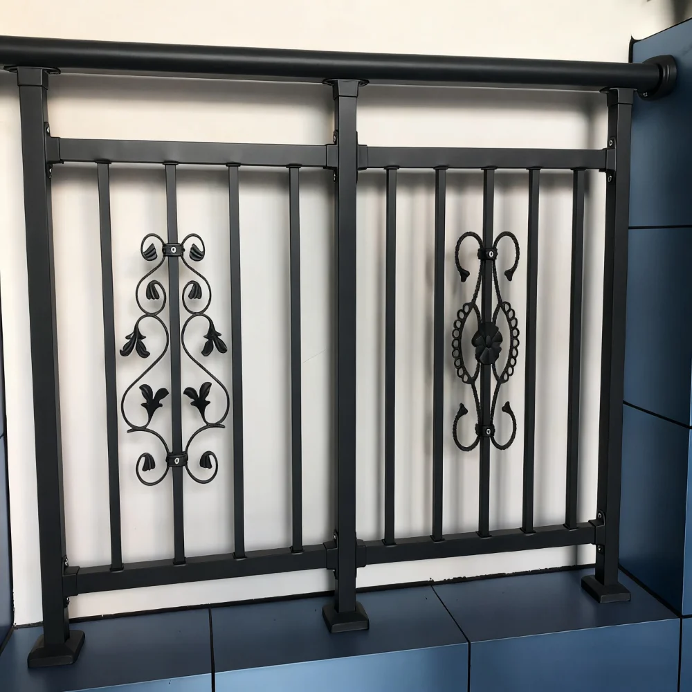 التخصيص التصميم الحديث الفولاذ المقاوم للصدأ والألومنيوم درابزين عمودي للفيلا وسلالم الفندق والشرفة