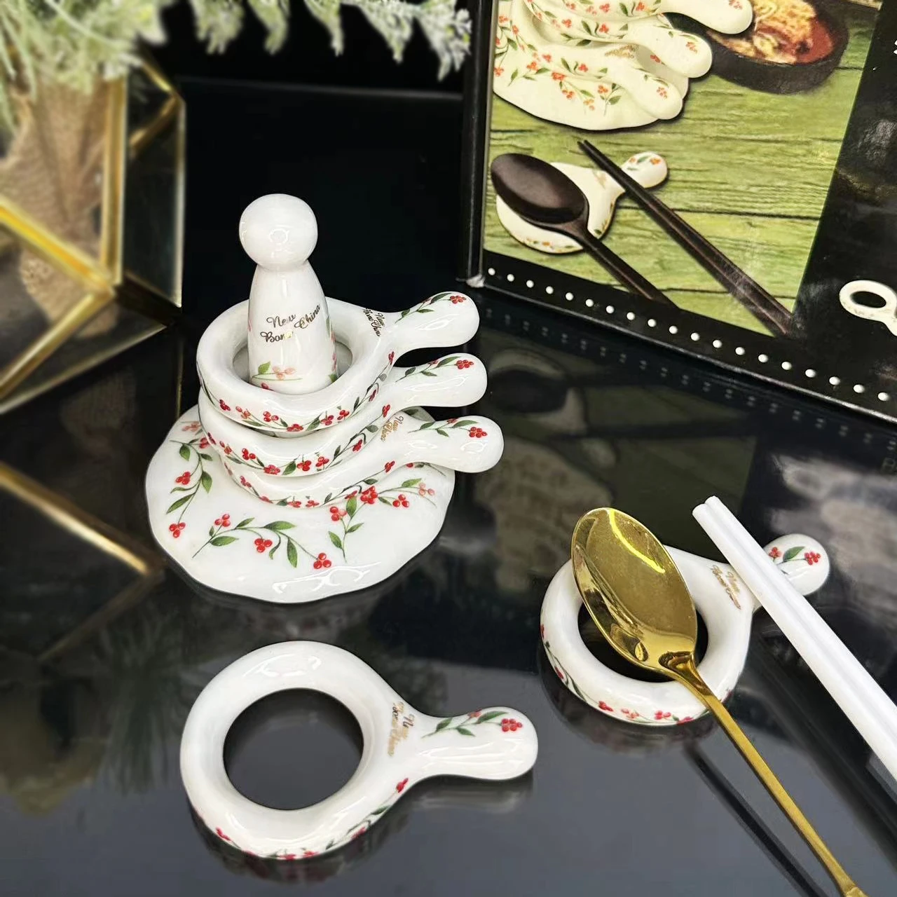 

Керамический держатель для палочек для еды в корейском стиле, креативное домашнее использование, корейский держатель для палочек для еды, держатель для ложек, практичный набор, гостиница