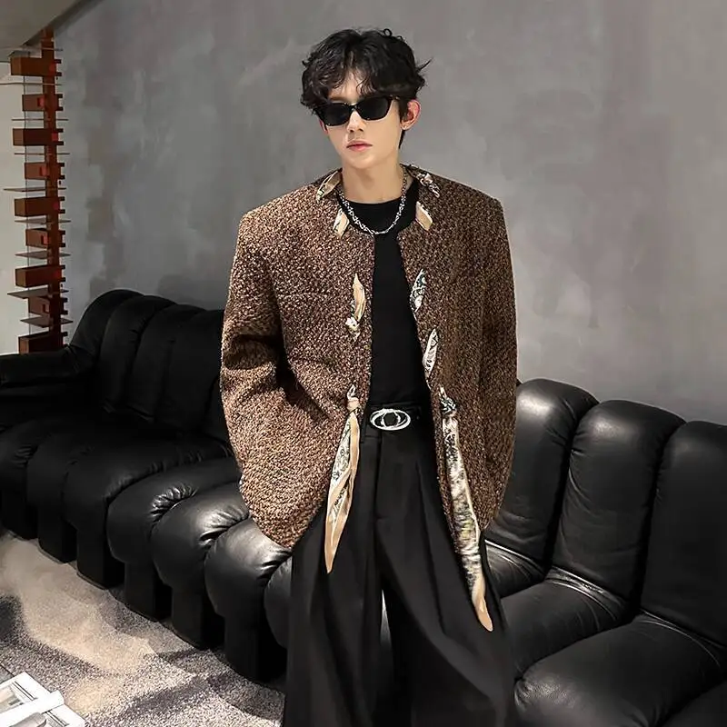 WTHT Modischer Herren-Mantel mit gespleißtem Band-Design, Schulterpolster, trendiger amerikanischer Stil, einreihige Jacke, männlich, 2025, Herbst 2A2151