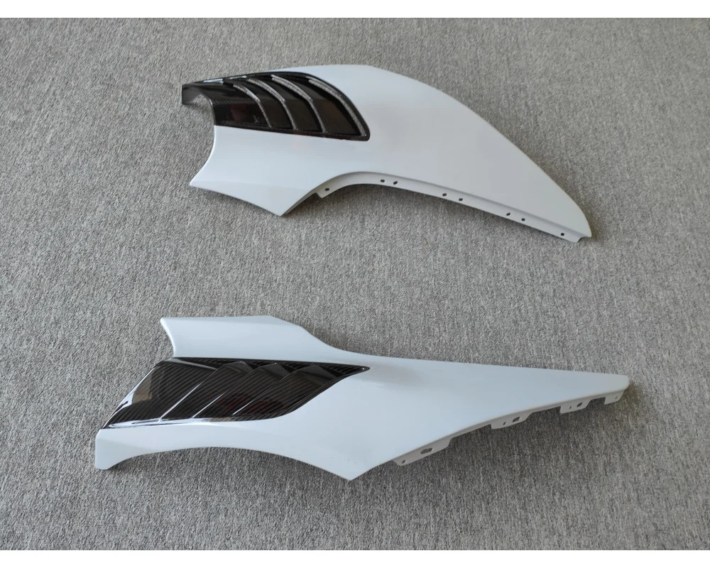 

Suitable for McLaren 720S modified Ry type semi dry carbon fiber mudguard body kit