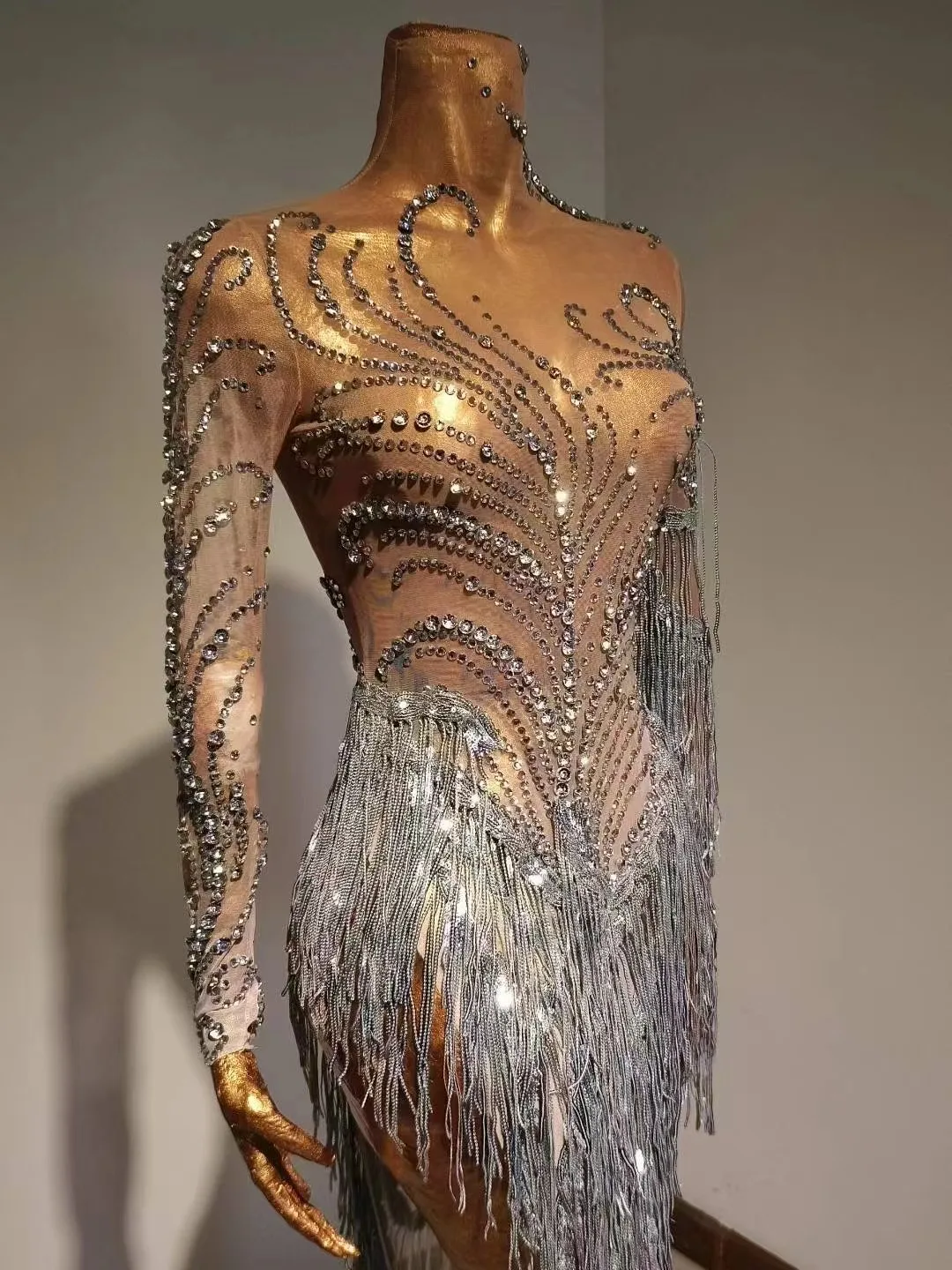 Robe à franges en diamant argenté à cheveux flottants, cocktail sexy européen et américain, robe de soirée, réunion annuelle, perspective