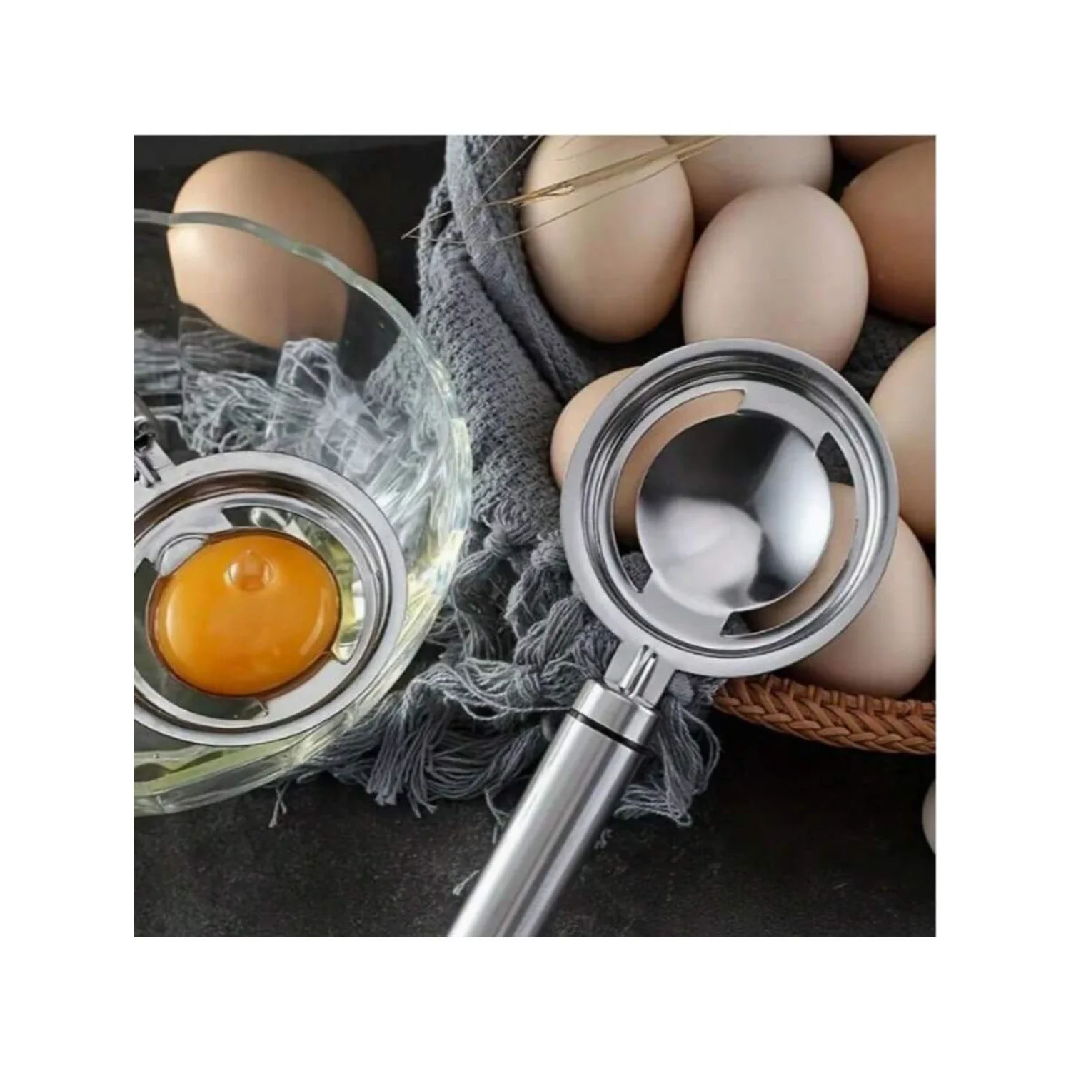 ステンレススチール製卵白分離器 – 健康的な調理やベーキングのための素早く、耐久性があり、汚れのないストレーナー