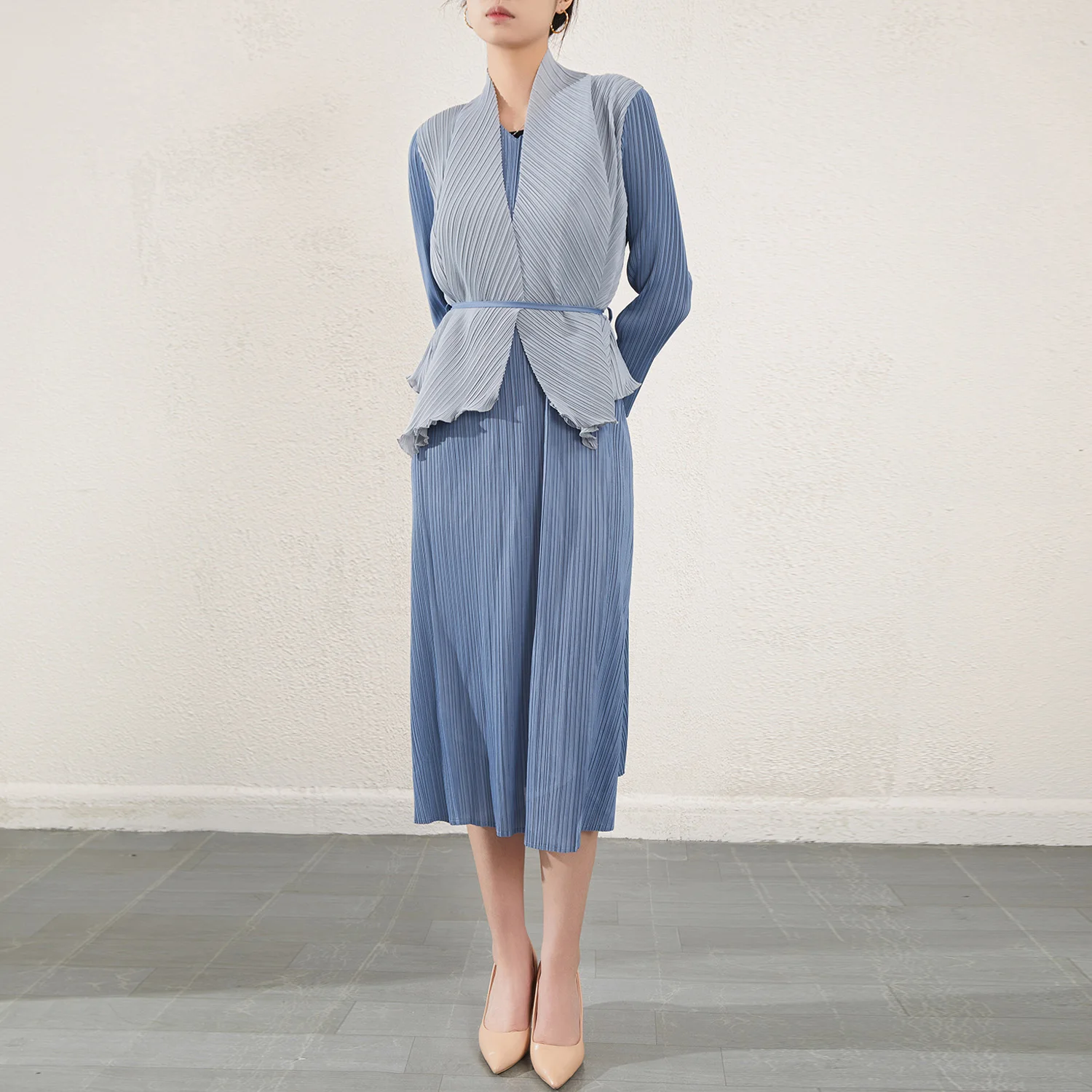 

High-Quality Miyake Pleated Fashion Decorative Two-Piece Dress Set for Women - 2025 Autumn New French Style Casual Dress