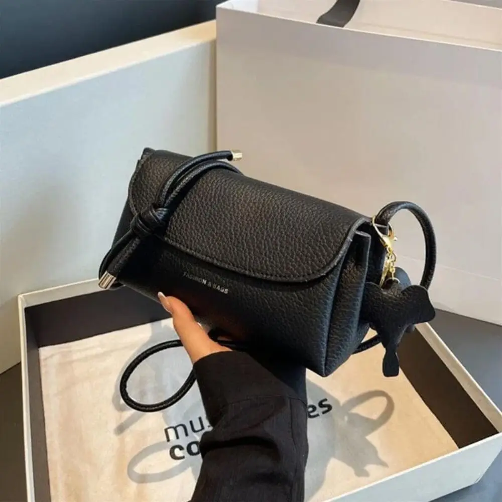 

Симпатичная сумка через плечо из искусственной кожи, однотонная с подвеской в виде слона, популярная сумка, модные сумки через плечо