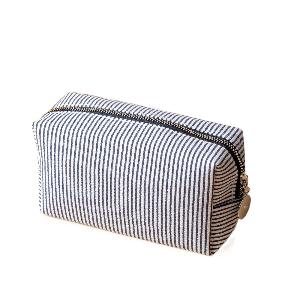 

Striped Makeup Bag Soft Seersucker Fabric Zipper Closure Cosmetic Pouch Multi-purpose Large Capacity Pencil Case Gift Idea