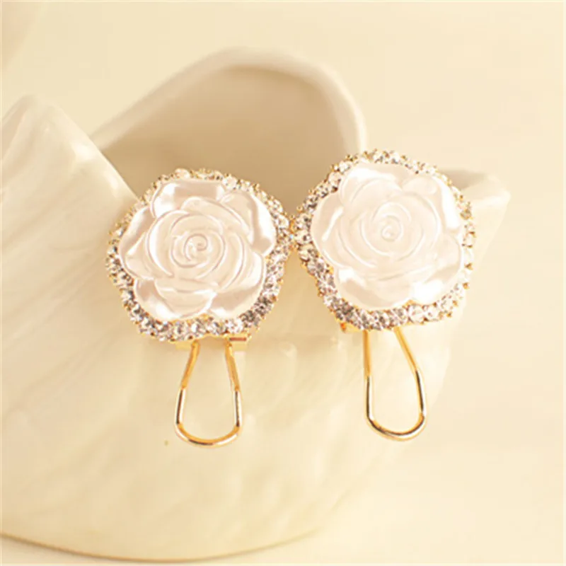 Flower Stud Earrings White Rose Crystal Earring For Women Fashion Elegant Oorbellen Bijoux Party Gifts Female Korean Jewelry