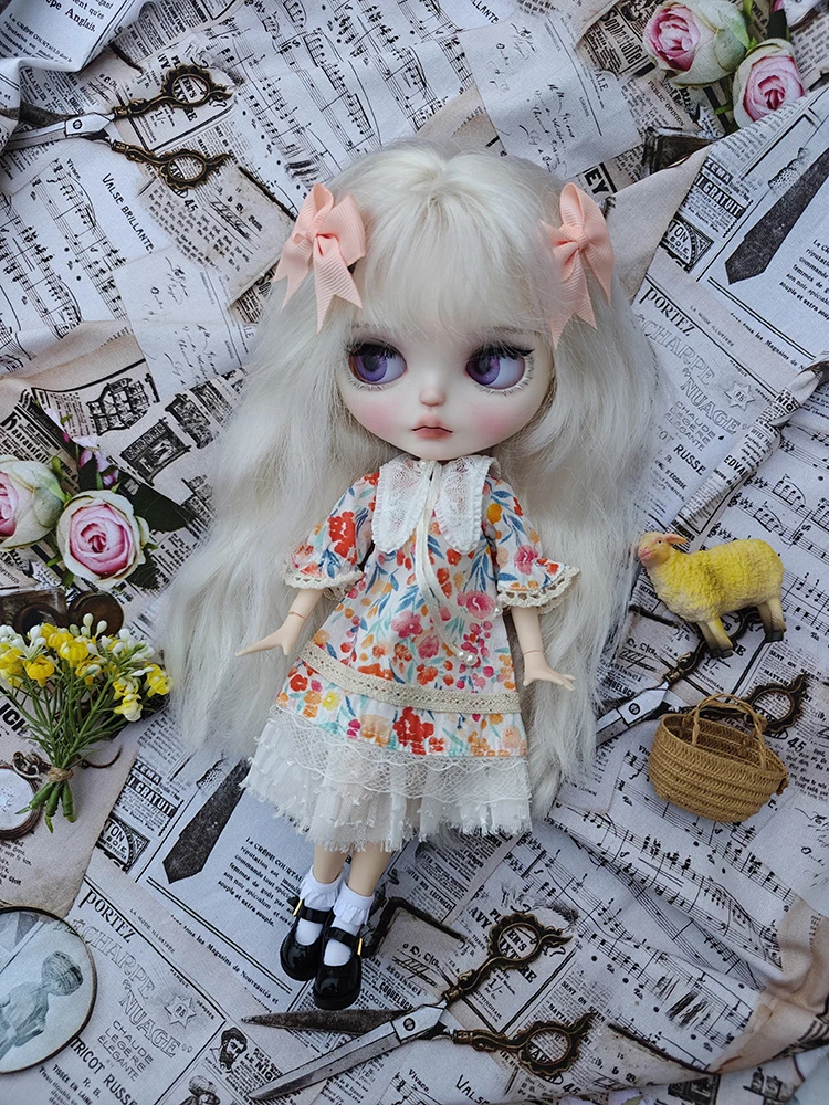 Outfits für ICY DBS Blythe Puppenkostüm im klassischen Stil, süßes rosa Blumenkleid-Set OB24 OB22 Anime 4-teiliges Set