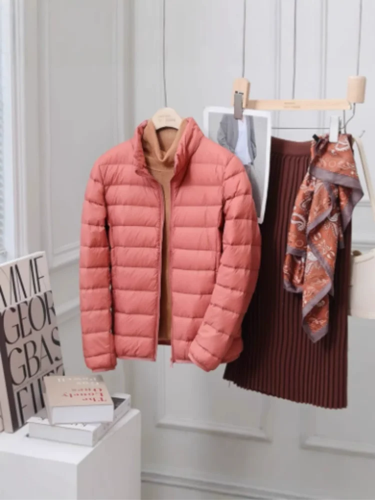 Autumn and Winter New 2025 Women's Lightweight Down Jacket Simple Fashion Collar Casual 90% White Duck Down Jacket