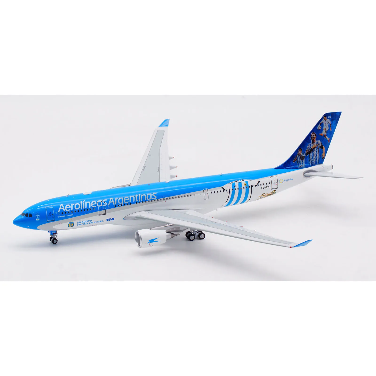 B-332-AR-WC Alloy Collectible Plane Gift B-Models 1:200 Aerolíneas Argentinas A330-200 Diecast Aircraft Jet Model LV-FVH