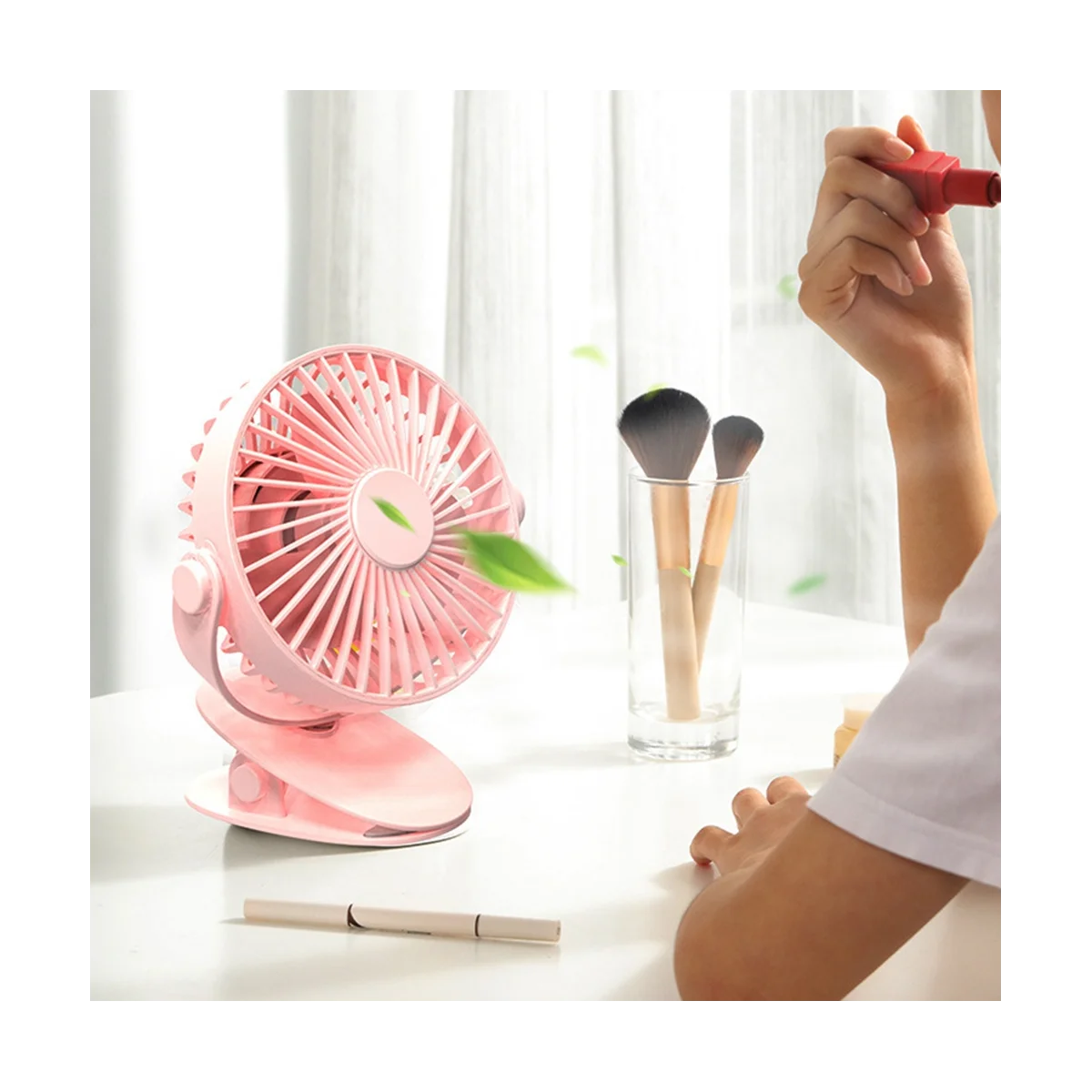 

Multifunction Clipped Fan 360° Rotation 3-Speed Wind USB Desktop Fan Portable Silent Air Conditioner Bedroom Office-A