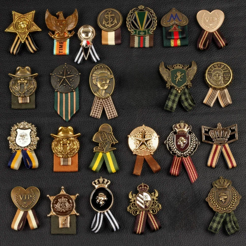 Brytyjski styl Retro College Chic Japoński i koreański trend Alloy Webbing Badge Pin Unisex Niche Style Podnieś swój wygląd