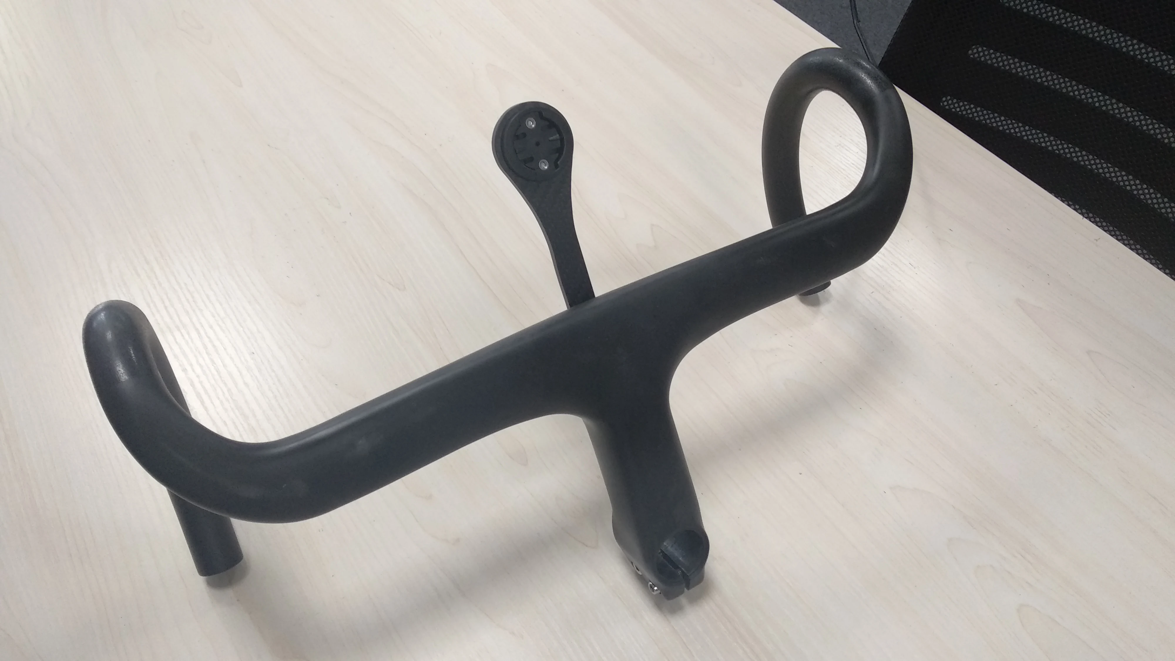 Full Carbon Road Integrated Aero Handlebar