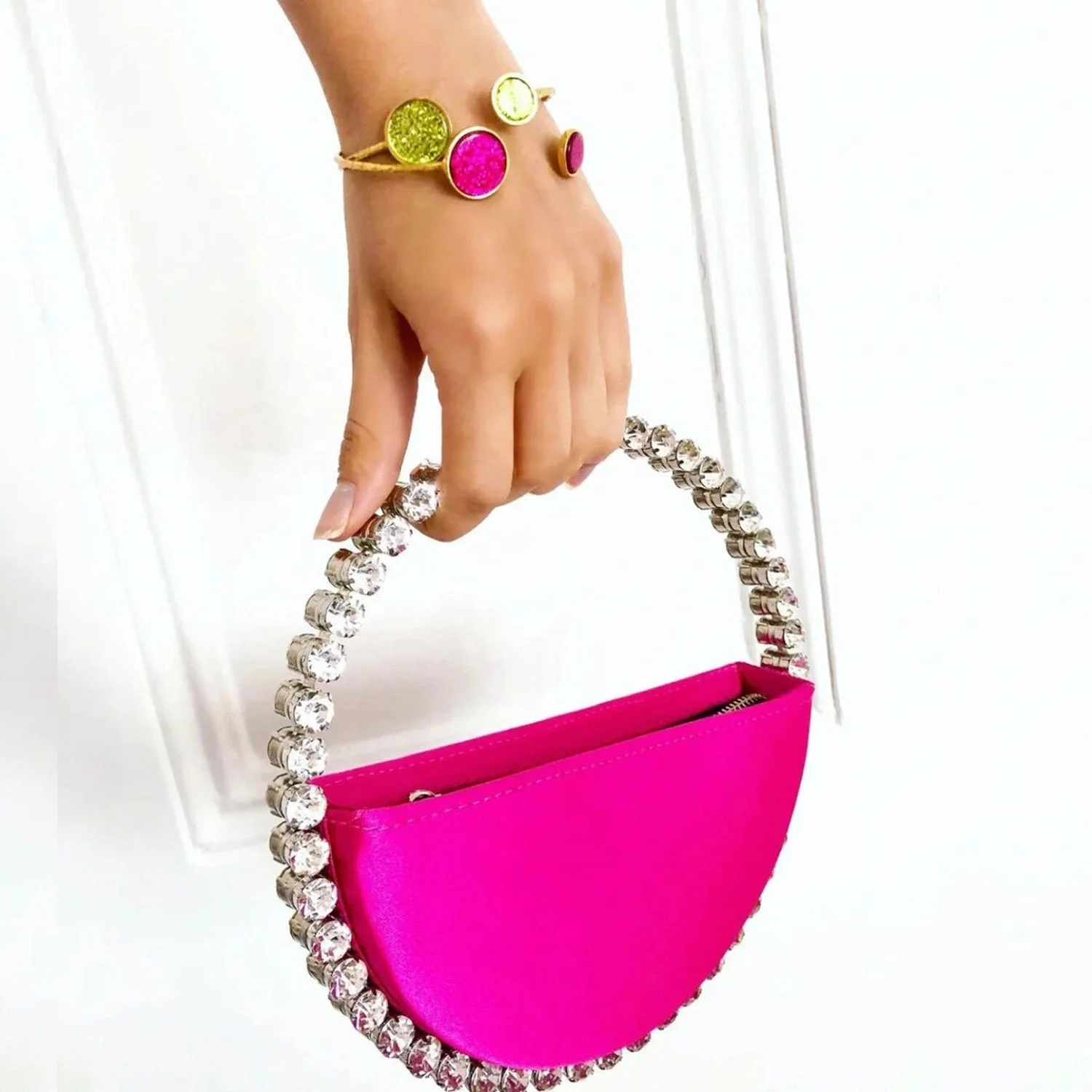 

New Arrival Trendy Women Chic Round Satin Crossbody Hand Bag with Round Bling Crystal Handle Evening Party Bag Purse