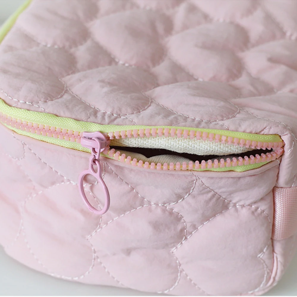 Mini Cosmetic Bag Quilted Hearts Smooth Zipping Toiletry Case For Makeup Products Light Weight Period Bag With Handle