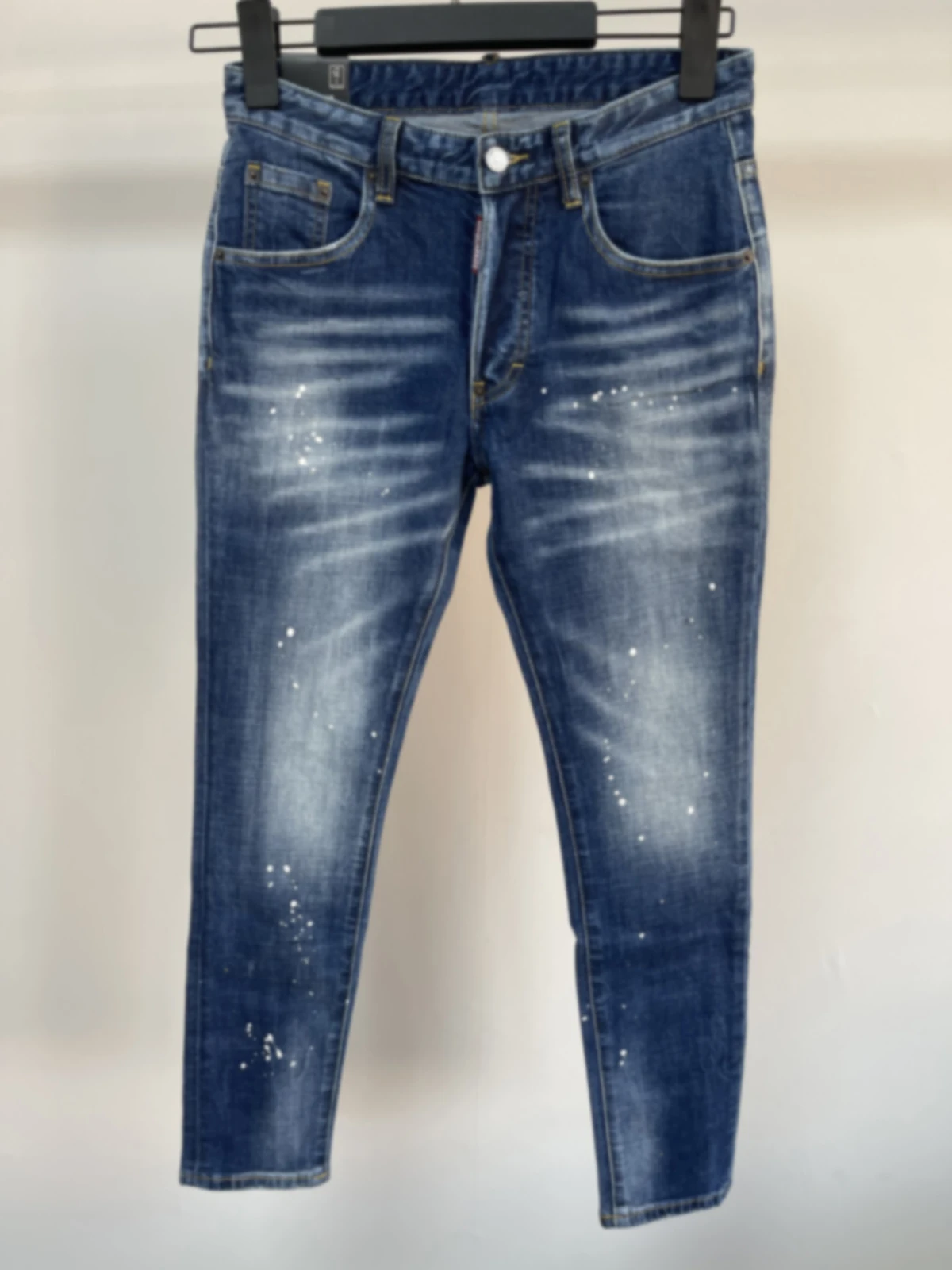 Herbst 2025, neue D2-Jeans für Herren, trendige Herren-Schleifloch-Patch, Reißverschluss, Dekoration, Slim-Fit, klein, gerade, Blau