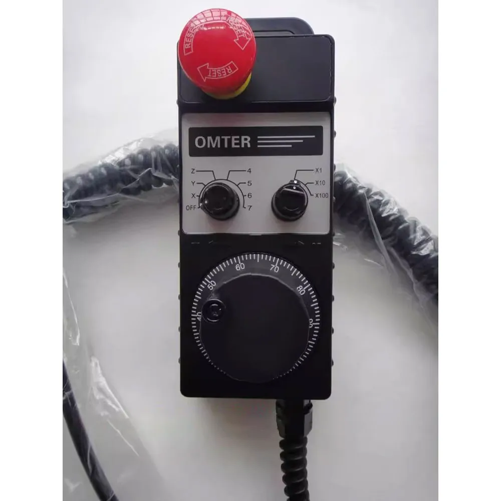 

Универсальный ручной импульсный генератор MPG 5L 7-осевой для ЧПУ, 100PPR 5В с кнопкой аварийной остановки