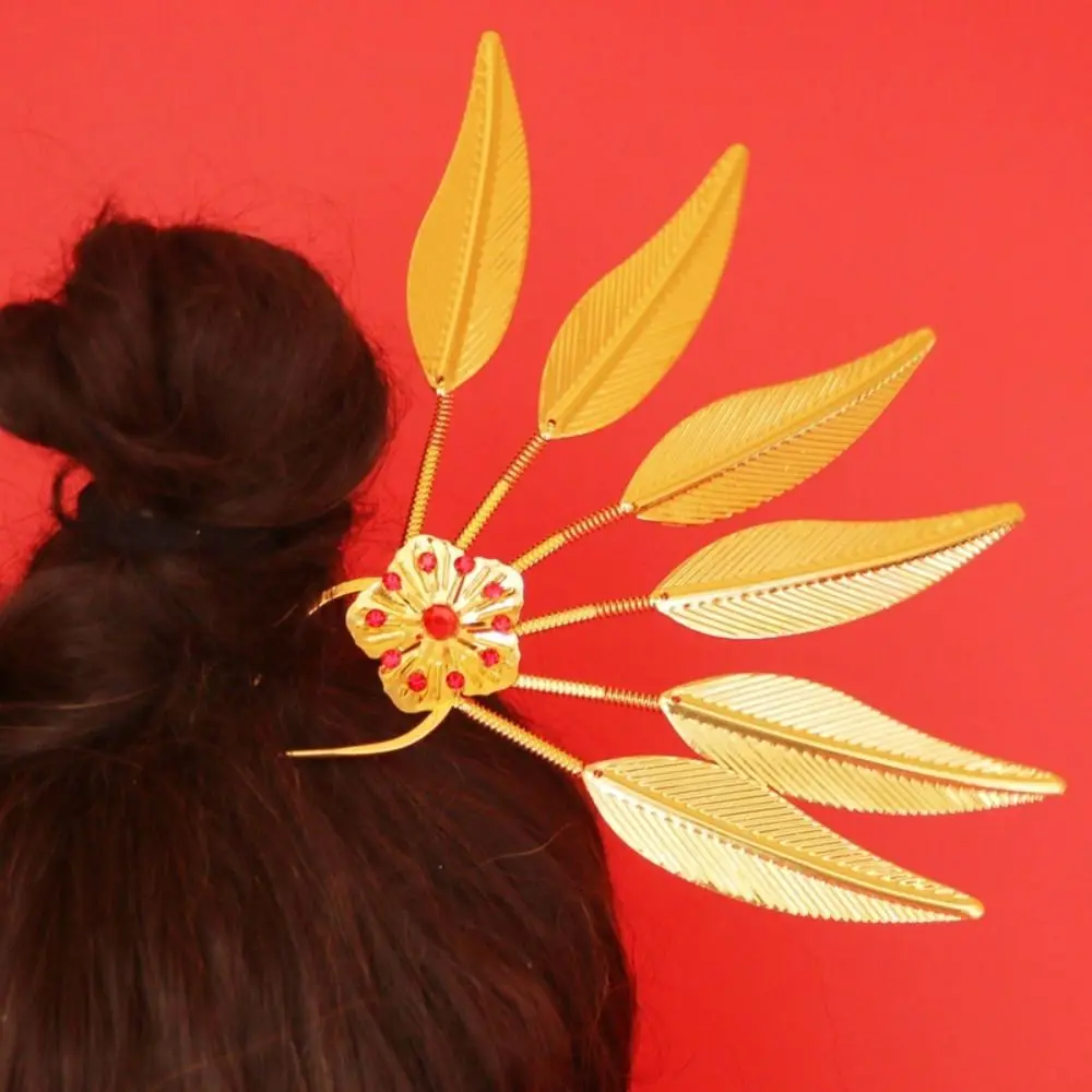 Ancient Style Headwear Thai Headdress Leaf Ancient Hanfu Headwear Metal Hair Sticks Feather Crystal U Shape Hairpin