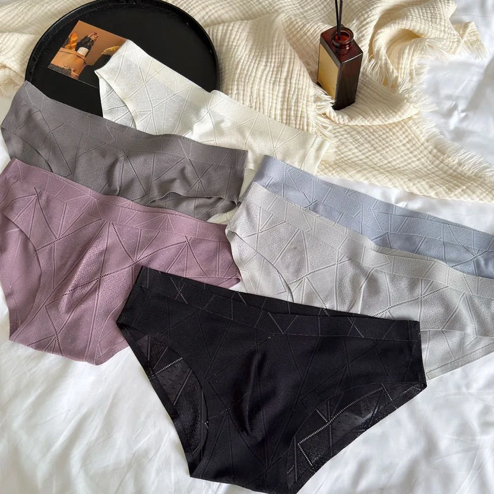 For Summer Ice Silk Briefs 3D Bulge Pouch Men Ice Silk Briefs Jockstraps Thin Fabric Geometric Jacquard Pattern