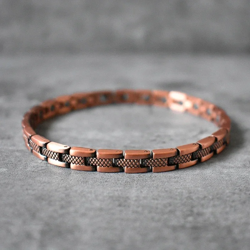 Copper Bracelet for Men Women Hand Forged 99.99% Pure Solid Copper Magnetic Bracelets with Pro Neodymium Magnets