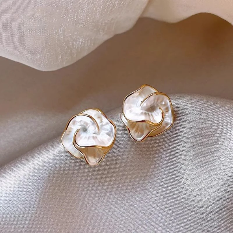 Delicate Camellia Stud Earring For Women Unique Flower Design Ear Stud Temperament White Earrings Daily Jewelry Girls Gift