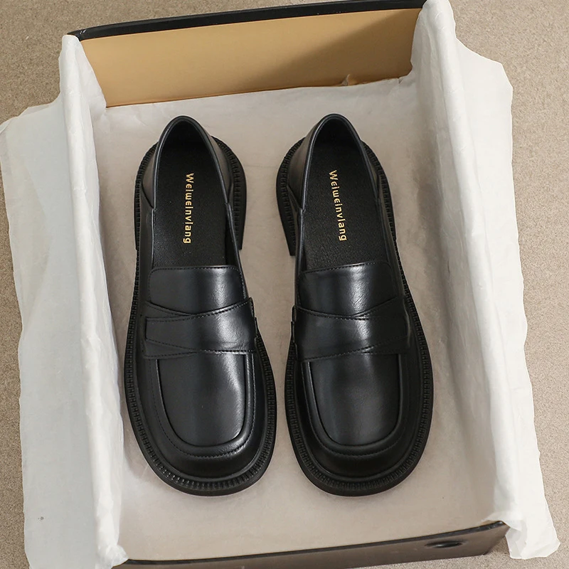 

Women's thick-soled loafers, black retro slip-on leather shoes with chunky heels and soft soles