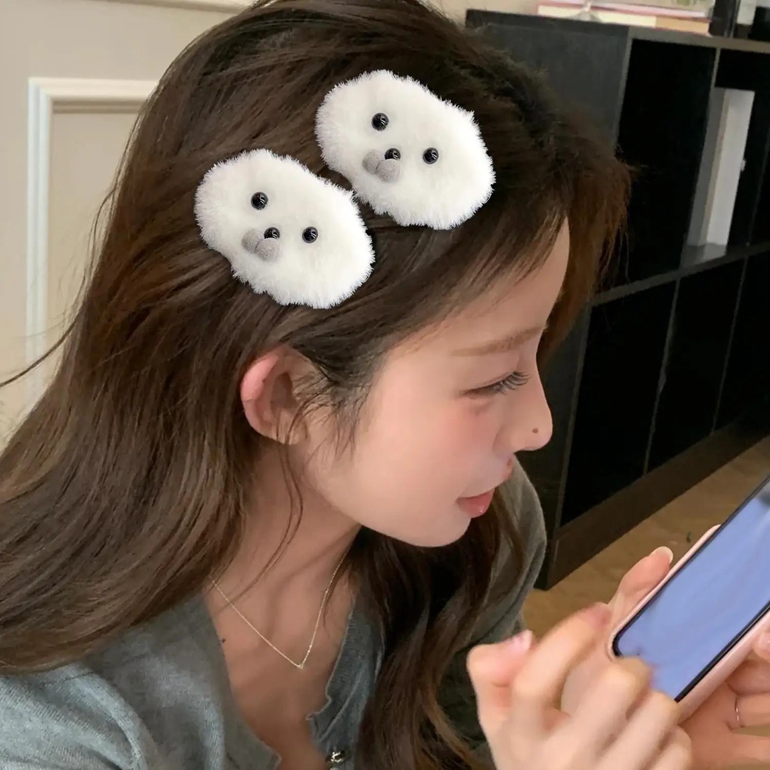 

1/2Pcs Plush Little Seal Hair Clip Versatile Autumn Winter BB Hairpin Fashion Bangs Clip Side Broken Hair Clip Hair Accessories