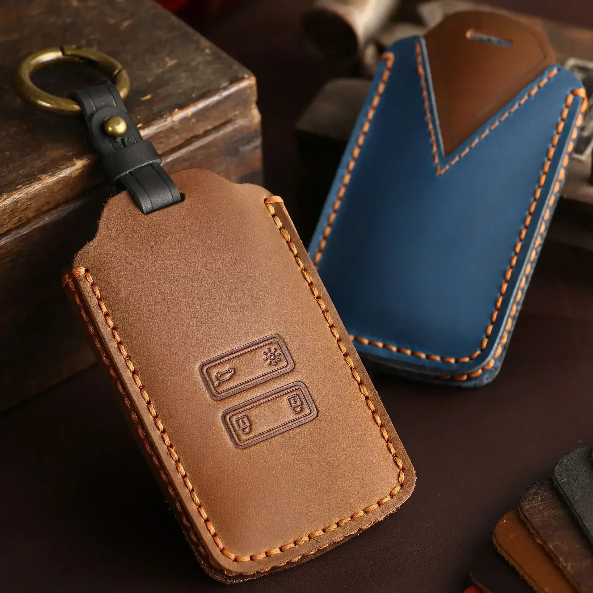 Leather Car Key Case Cover for Renault Captur Koleos Kadjar Zoe Arkana Espace Clio Megane Grand Scenic Sandero Dacia Duster Card