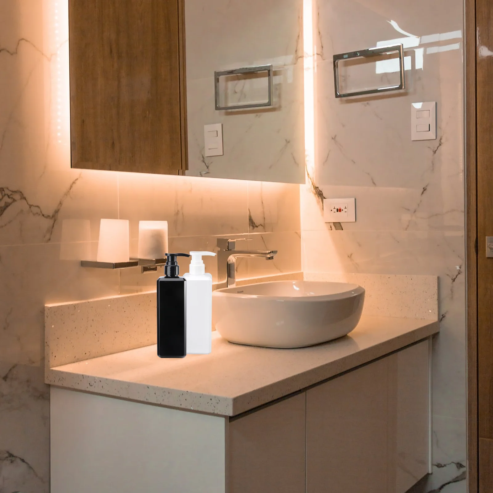 

2Pcs Shower Gel Plastic Bottles Press Pump Lotion Soap Dispenser Perfect Home Sink Liquid Storage Black White 500ml