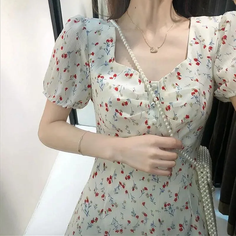 2024 summer new floral temperament French retro romantic fairy skirt square collar slim mid-length dress woman