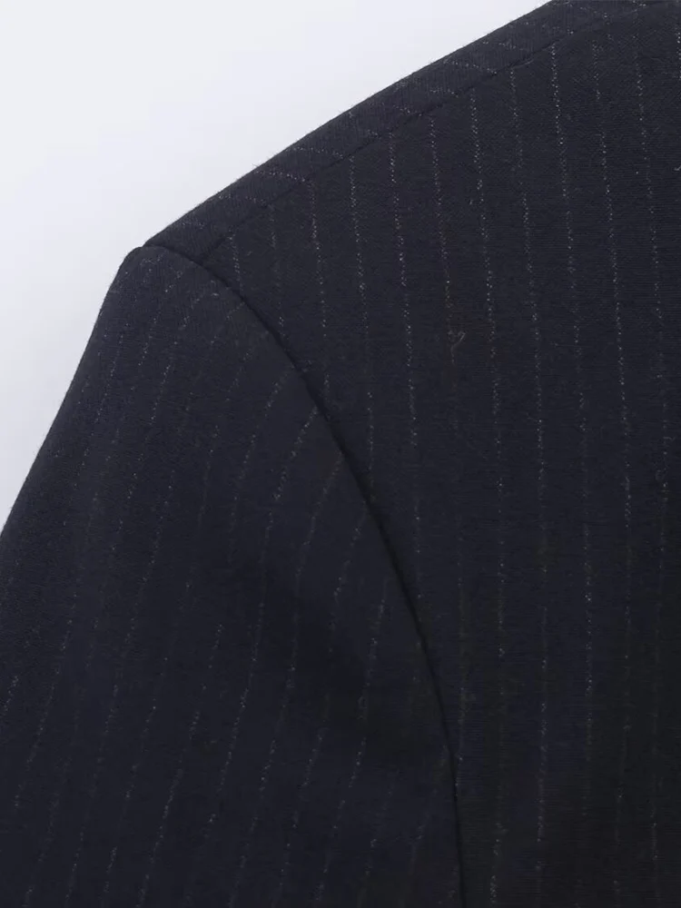 أزياء نسائية جديدة على الطراز الأوروبي، سترة مقلمة كبيرة الحجم متعددة الاستخدامات وبسيطة وأنيقة مزدوجة الصدر.