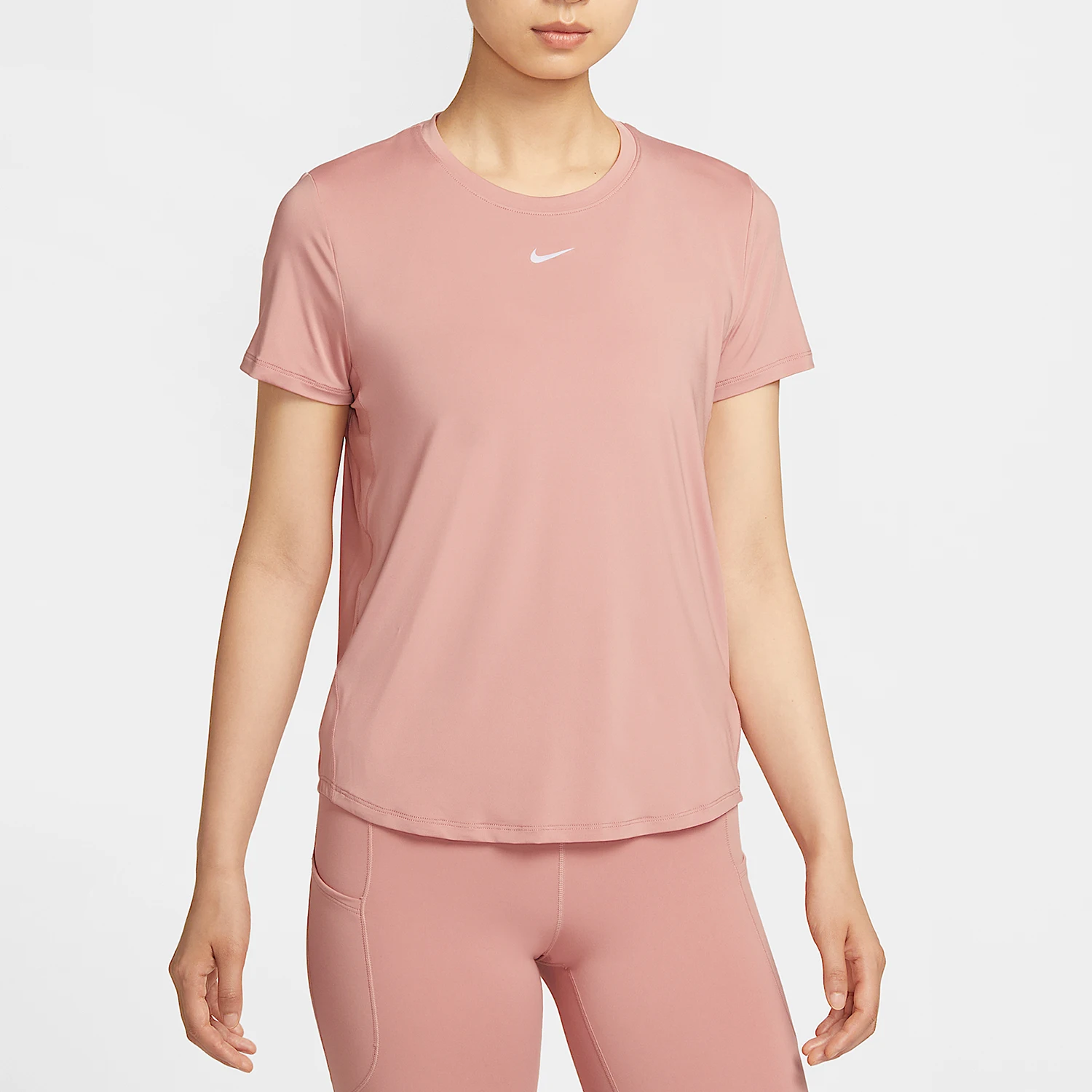 

Оригинальная женская дышащая футболка Nike Dri-FIT с круглым вырезом и короткими рукавами для тренировок FN2799-685