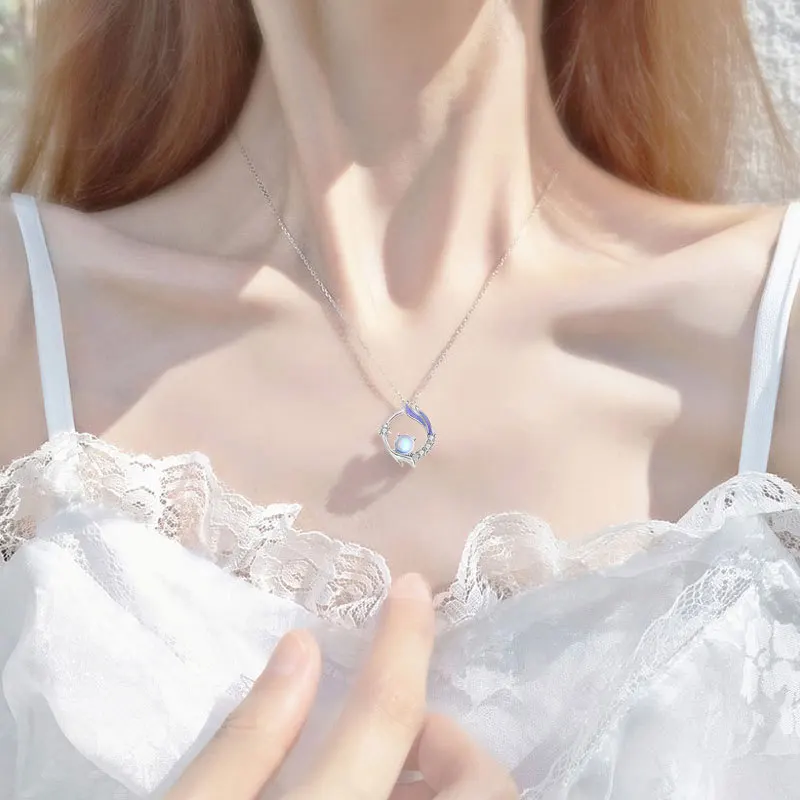 VOQ Silver Color Necklace Fantasy Moonstone Pendant Necklace Ladies Clavicle Chain High Jewelry Gift