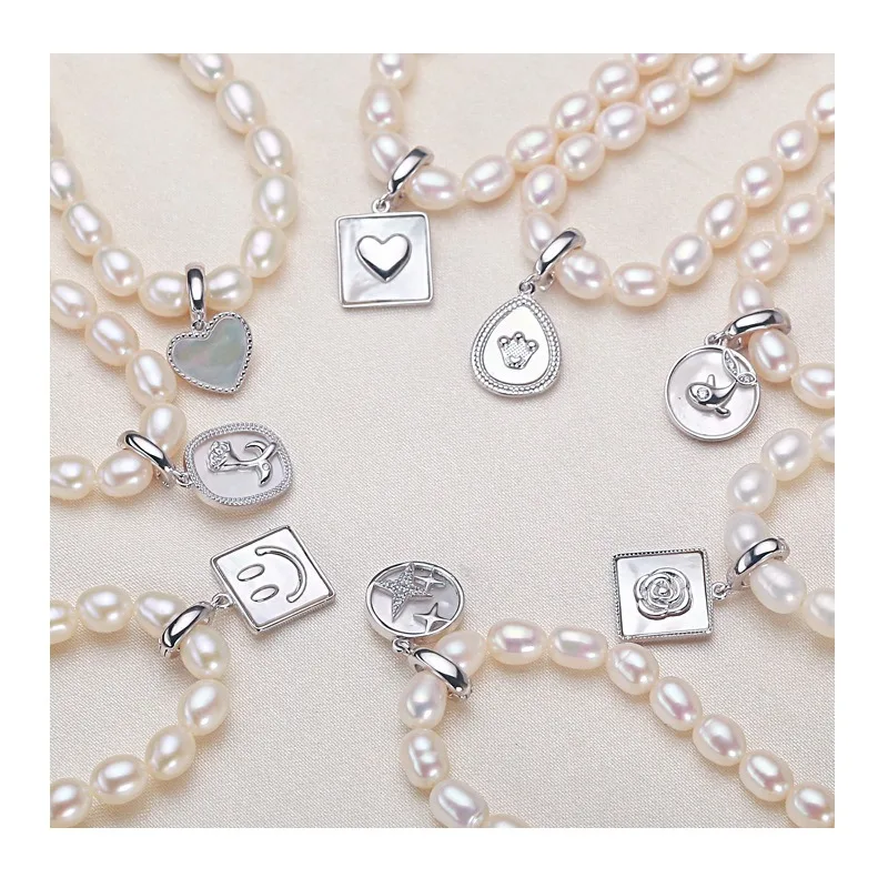 

Niche Light Luxury Freshwater Pearl Necklace Korean Versatile Rice Grain Pearl Love Pendant Neck Chain Women's Gift