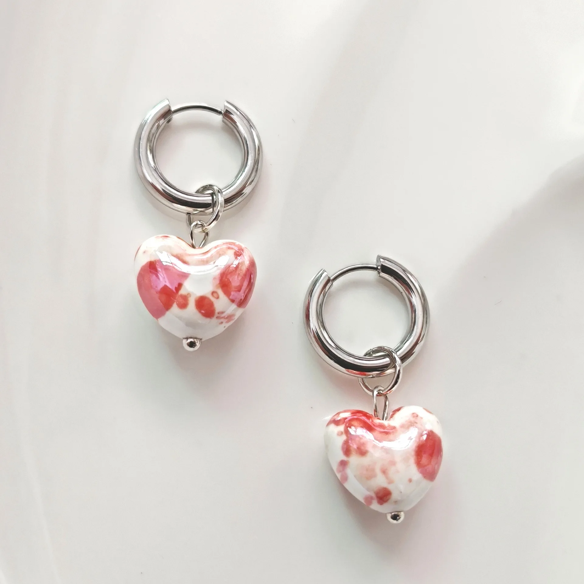 

Red Mark White Ceramic Heart Stud Earrings for Women Creative Tassel Zircon Pearl Exquisite Korean Earrings Girl Jewelry Gift